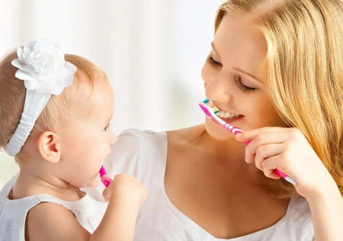 孩子7岁之前,刷牙应该由父母帮忙 儿科学会的建议,家长该看看