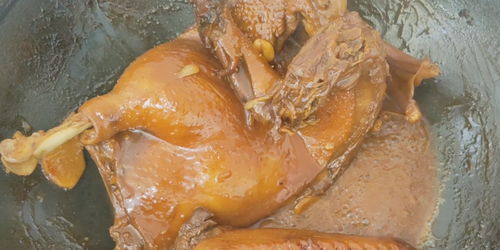 中秋节待客,试试鸭肉一个特色做法,传统味道酱香十足,漂亮好吃