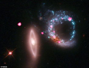 4.3亿光年外星系相撞形成巨大黑洞环 图