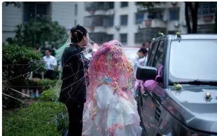 海南有女生不再答应朋友当伴娘,原因竟然是...